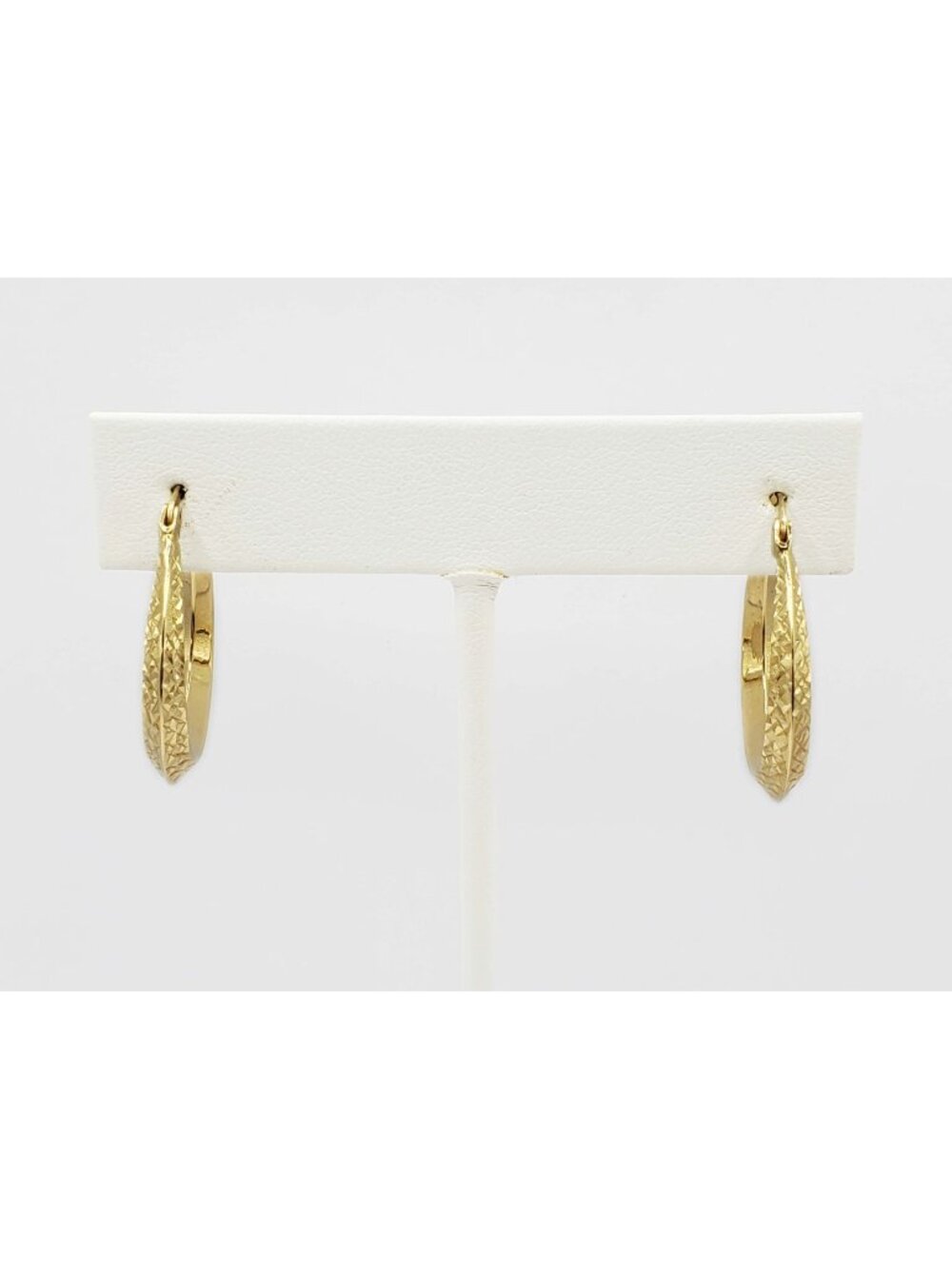 Knife-Edge Dia-Cut Polished Hoop Earrings 18k Gold